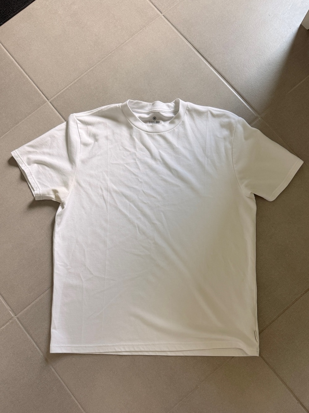 Hollister Men’s Cooling Crew Neck Short Sleeve Tee in White